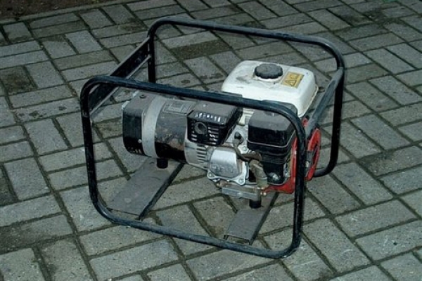 stroomgroep2-2kva19E30C2B-D586-AA32-4D3B-DB0753AAF957.jpg